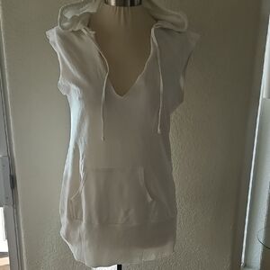 No Boundaries White Sleeveless Hoodie Top